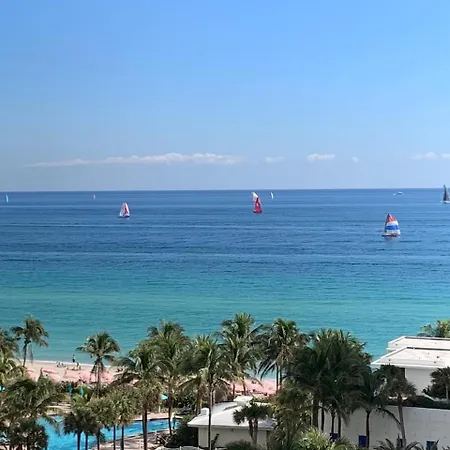 Miami Hollywood Awesome 2 Bedroom 2 Bathroom 003-22Bvic